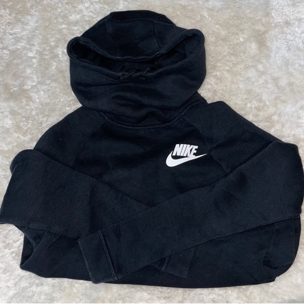 Black nike sweatshirt